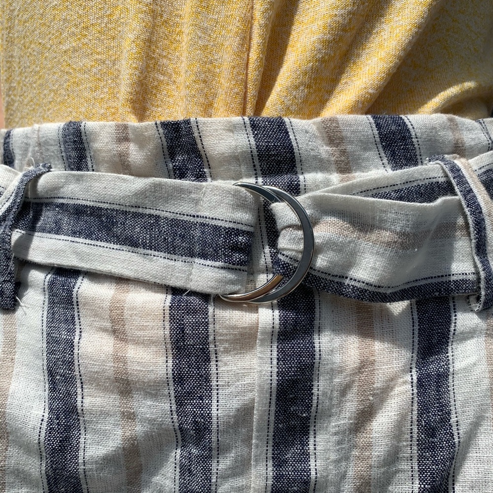 Shorts - Picture 2 of 2